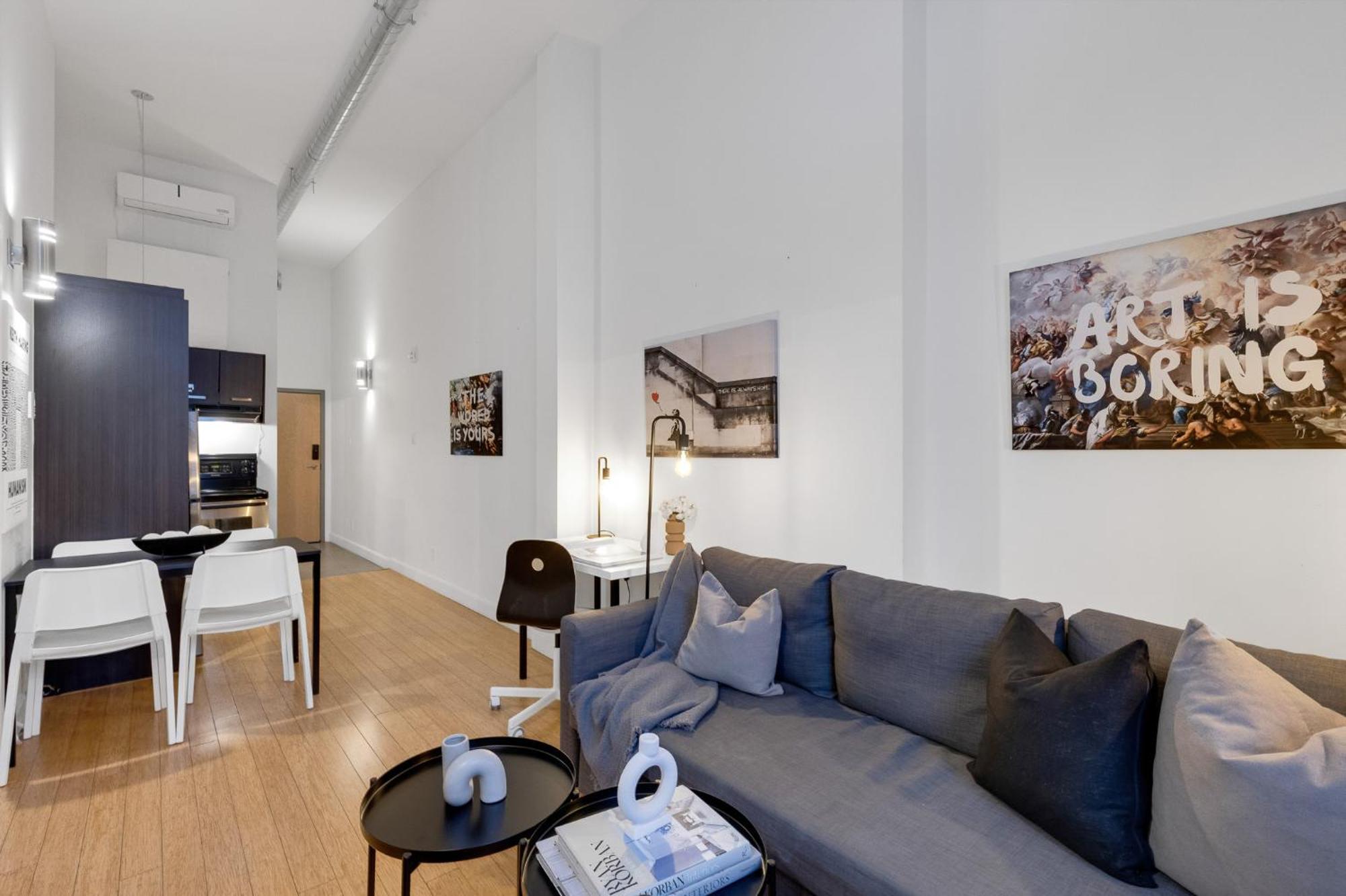 Liv Mtl Main Aparthotel Montreal Exterior photo